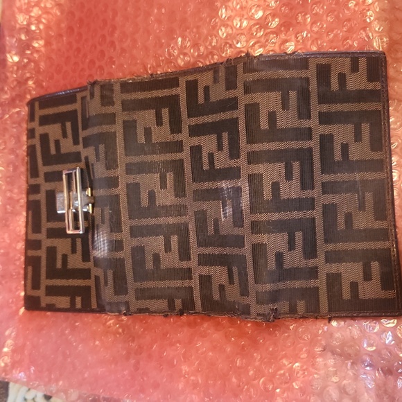 Fendi wallet - Picture 10 of 12